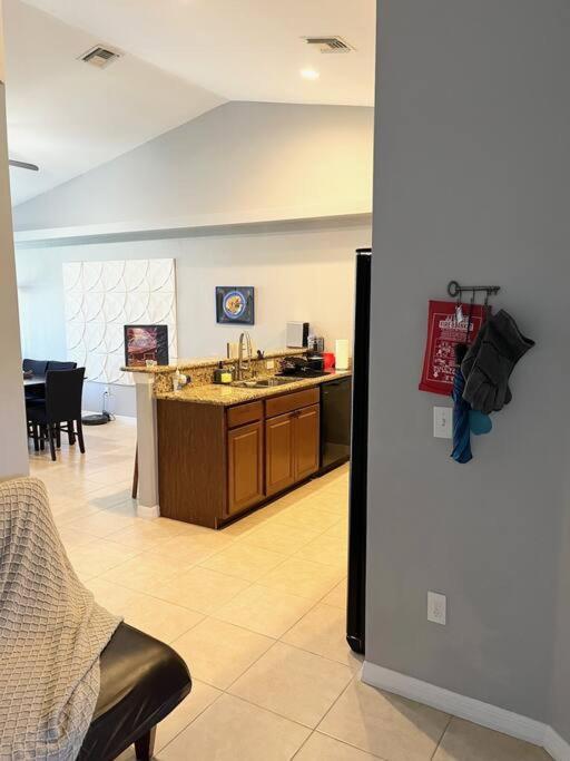 Debbie'S 3-Bedroom Apartment In A Duplex Cape Coral Ngoại thất bức ảnh